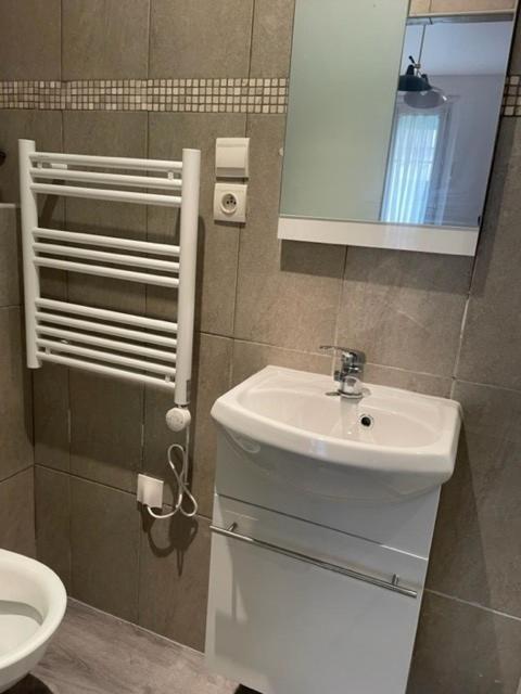 Studio Paris Tour Eiffel Екстериор снимка